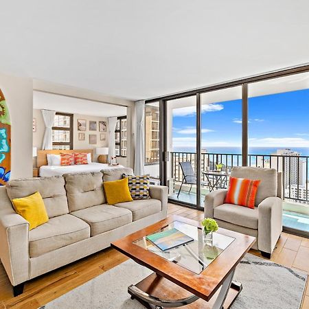 Waikiki Banyan 1Br With Great Ocean Views, Steps To Beach & Parking! Хонолулу Екстериор снимка