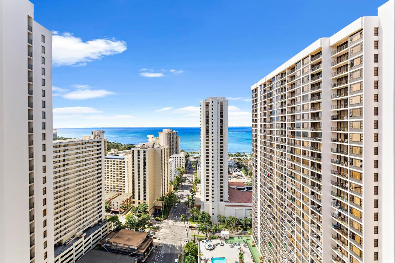 Waikiki Banyan 1Br With Great Ocean Views, Steps To Beach & Parking! Хонолулу Екстериор снимка