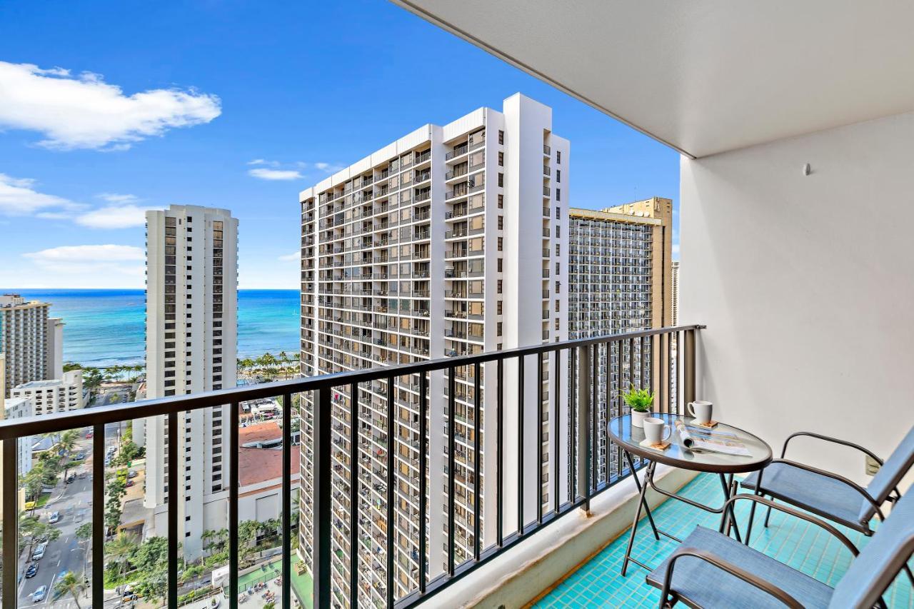 Waikiki Banyan 1Br With Great Ocean Views, Steps To Beach & Parking! Хонолулу Екстериор снимка