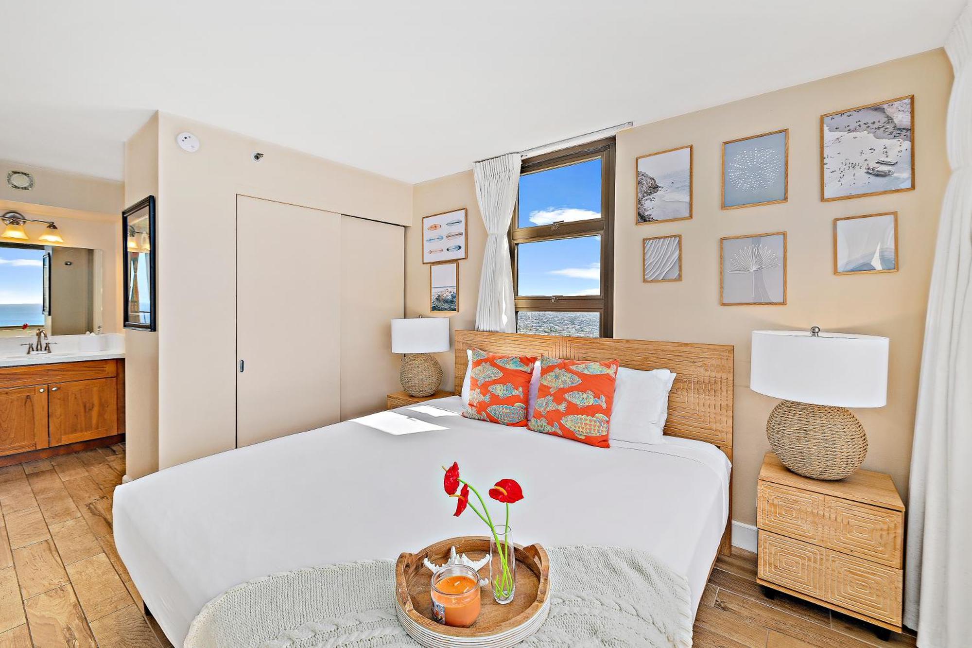 Waikiki Banyan 1Br With Great Ocean Views, Steps To Beach & Parking! Хонолулу Екстериор снимка