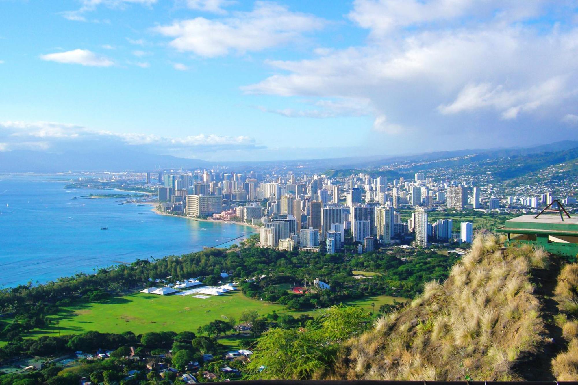Waikiki Banyan 1Br With Great Ocean Views, Steps To Beach & Parking! Хонолулу Екстериор снимка