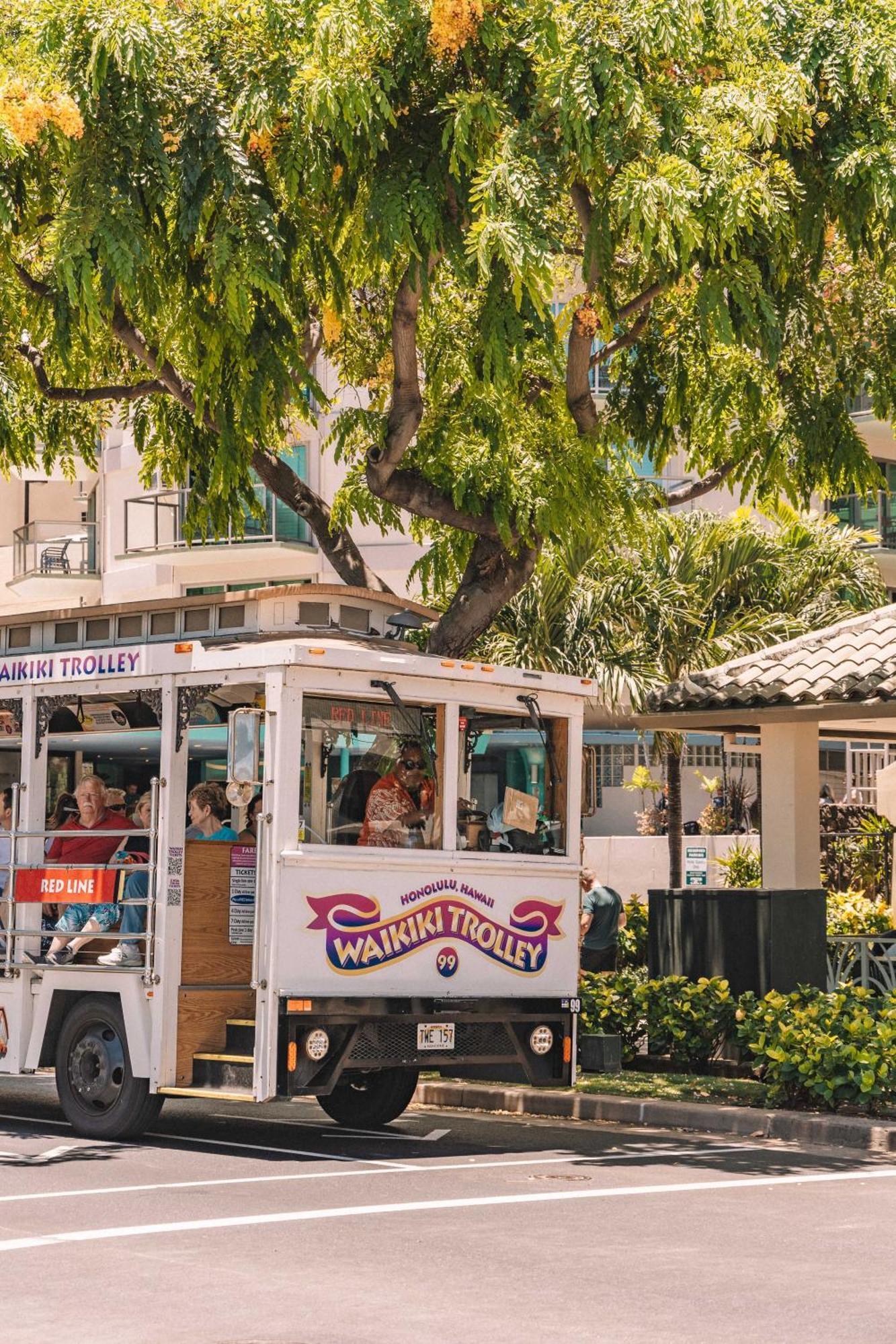 Waikiki Banyan 1Br With Great Ocean Views, Steps To Beach & Parking! Хонолулу Екстериор снимка