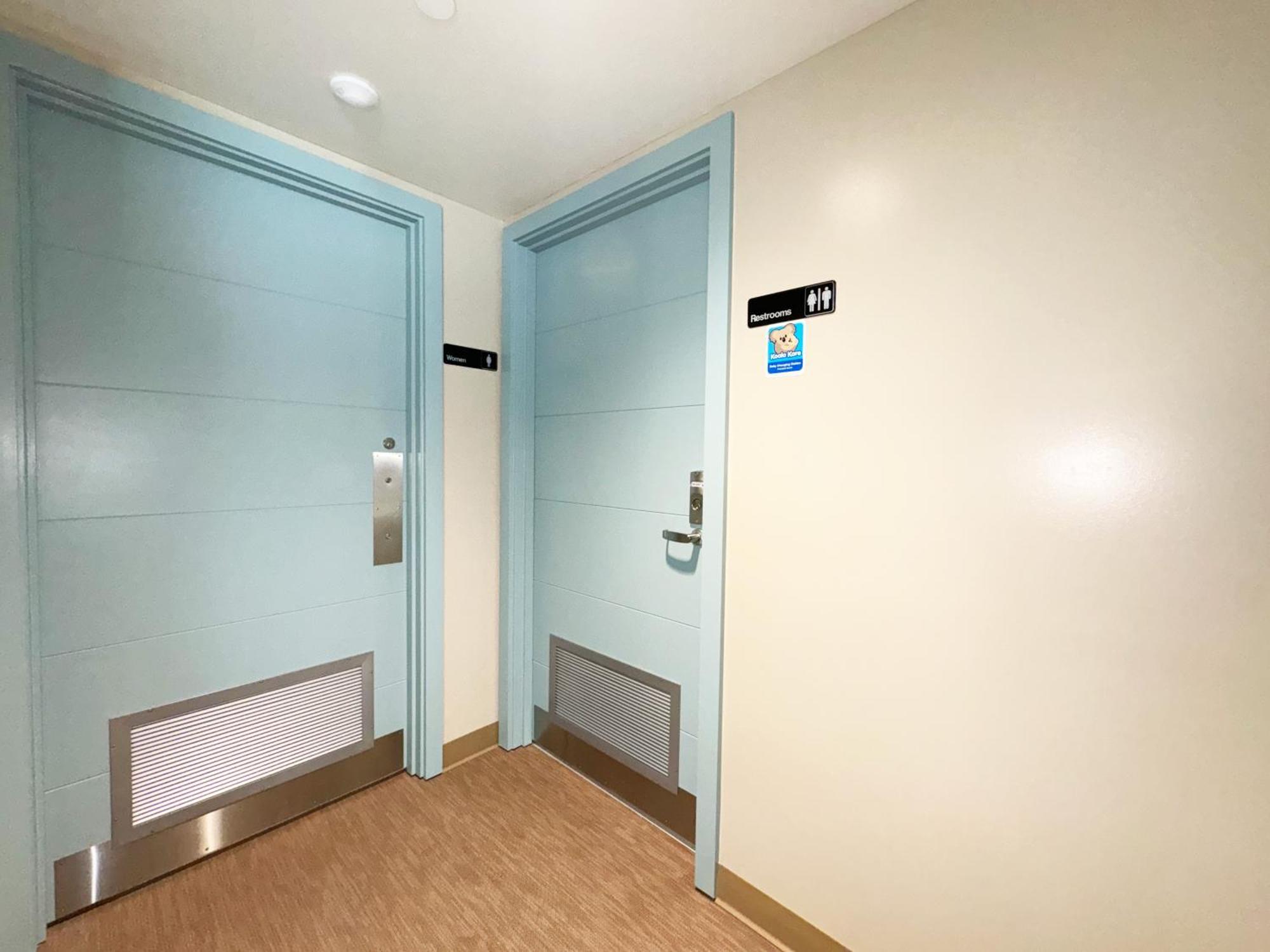 Waikiki Banyan 1Br With Great Ocean Views, Steps To Beach & Parking! Хонолулу Екстериор снимка